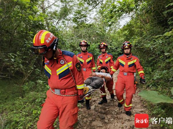 老人垂釣摔倒被困山中 陵水消防全力營救