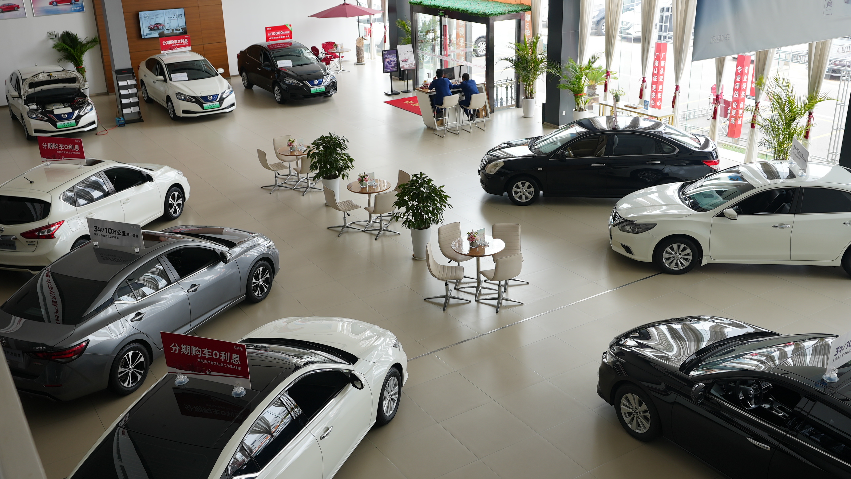 传统 4s 店的黄昏:中国汽车市场变革风暴来袭