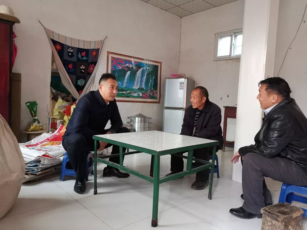 关越到石林镇柳涧村调研巩固拓展脱贫攻坚成果工作