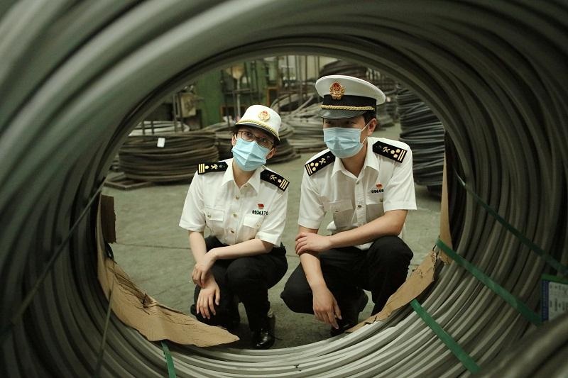 解难题 促发展 大窑湾海关助力民营钢铁企业破浪前行(图)