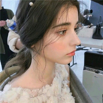 最新欧美女生头像复古唯美 2020你打算什么时候和我回家