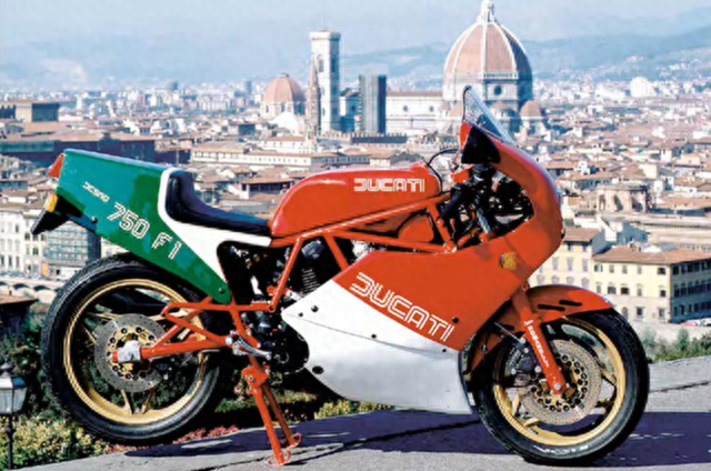 杜卡迪超级跑车编年史之一:851系列