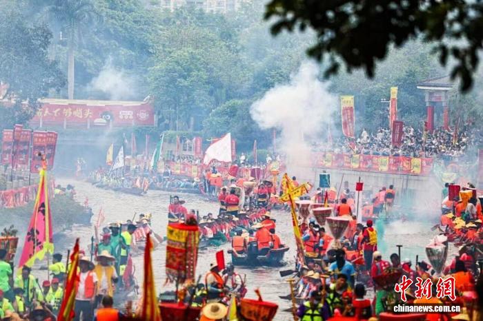 广州天河“龙舟大戏”开锣 逾100场活动过端午
