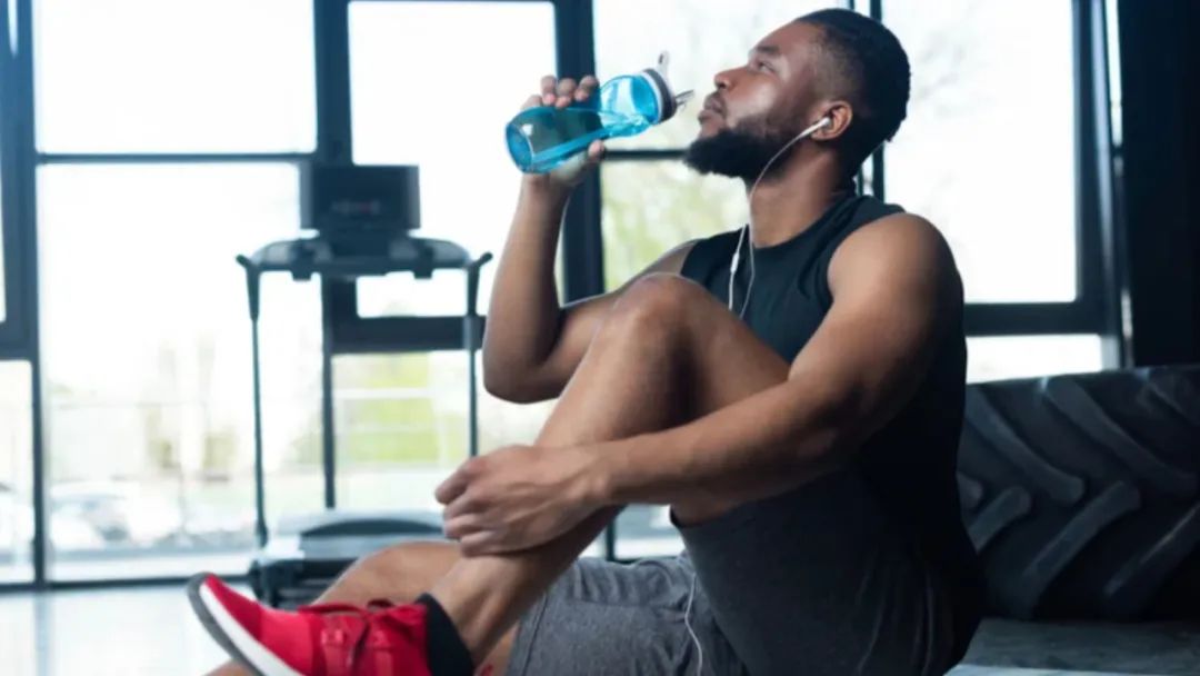 痛风的年轻人,越健身风险越大