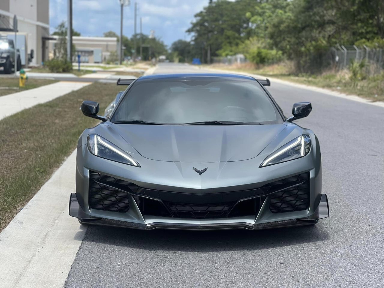 雪佛兰 corvette c8 z06,跑车与哑光质感漆面更般配