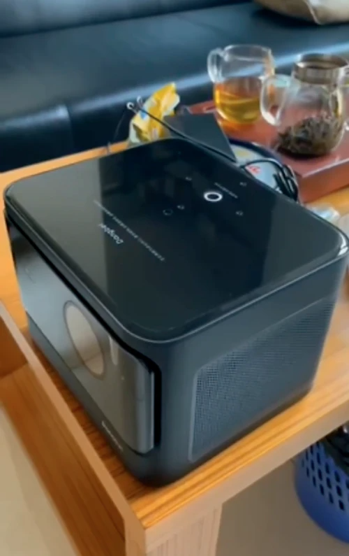 当贝x3激光投影,体积过大投影效果却不如人意