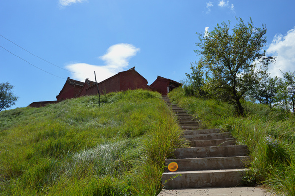 走宣化之"龙关镇重光塔"