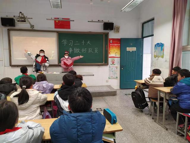 猛进庄小学图片