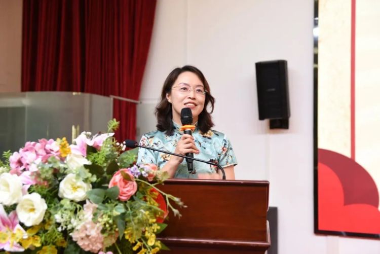 赤湾学校举办第四届青年教师演讲比赛