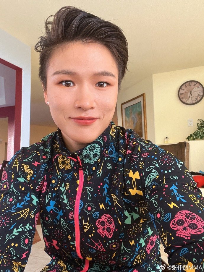 张伟丽:每天就是吃饭,睡觉,训练,专心迎接卫冕战