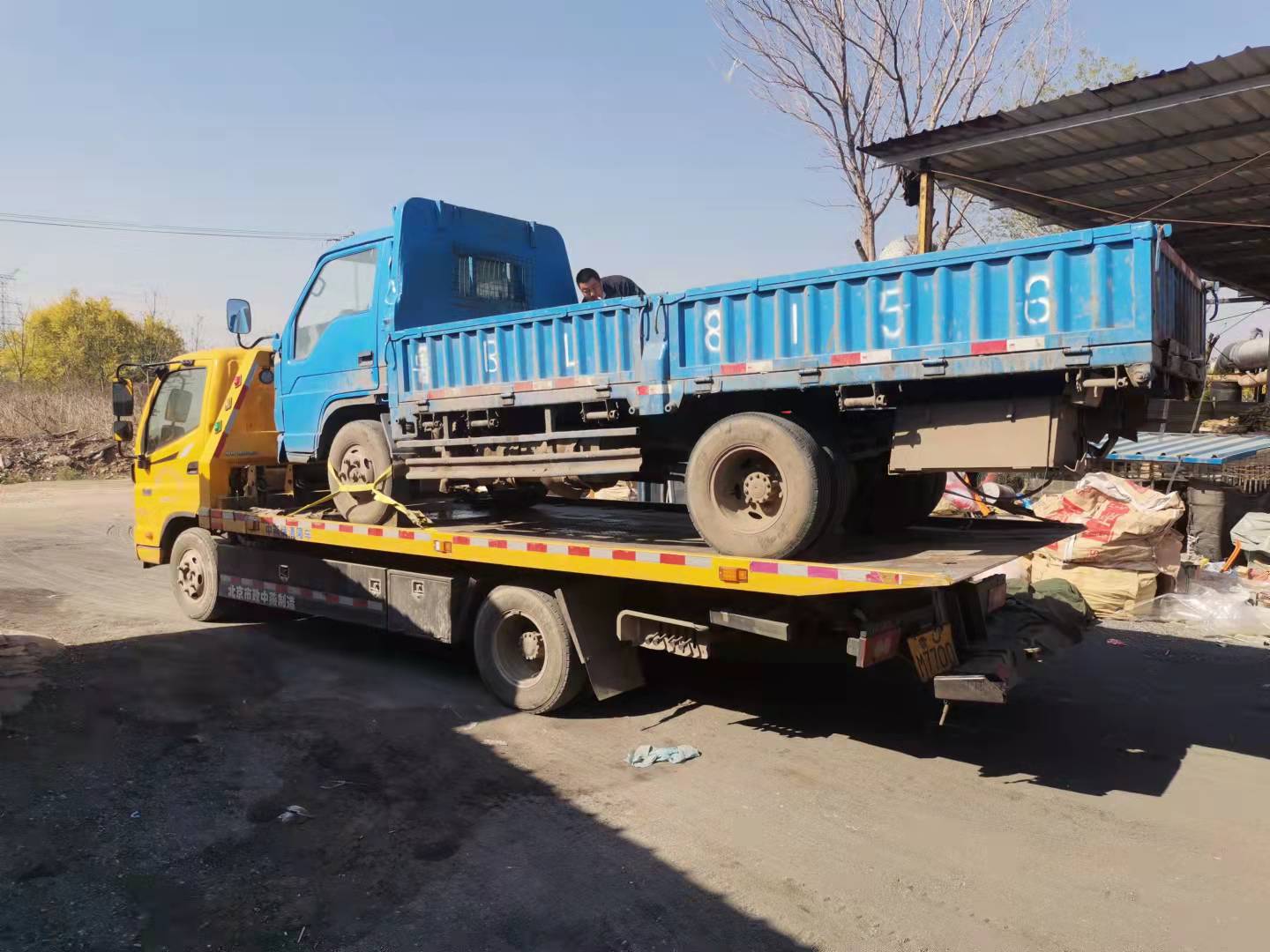 青岛道路救援提醒您——拖车时的注意事项