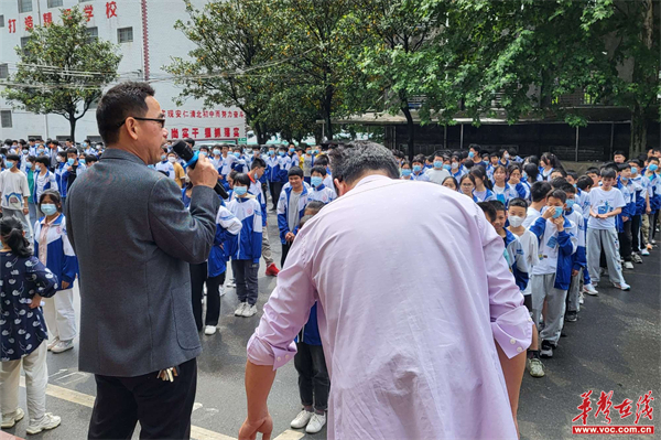 郴州市安仁县城关中学图片