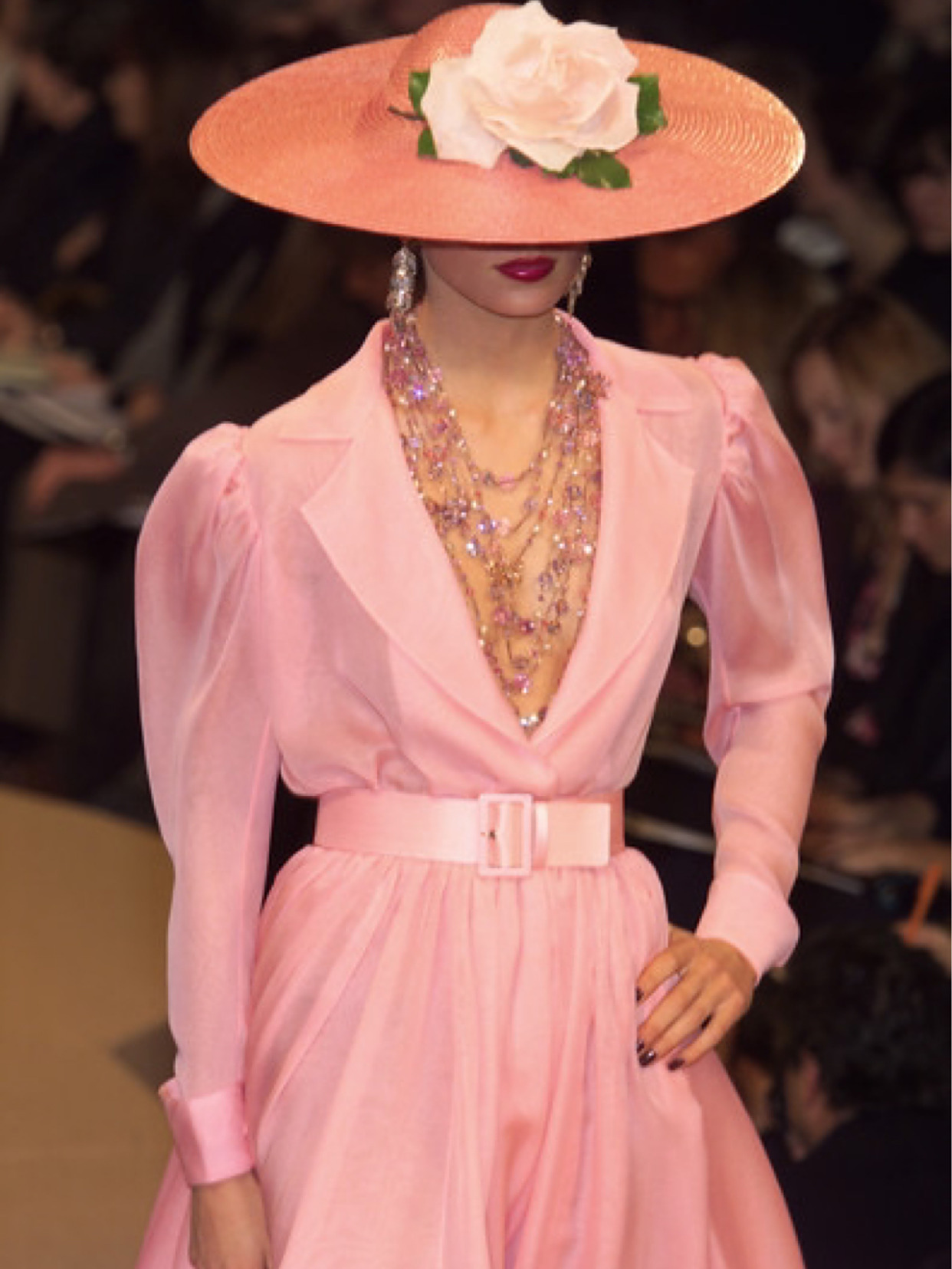 经典高定秀场|yves saint laurent 2001