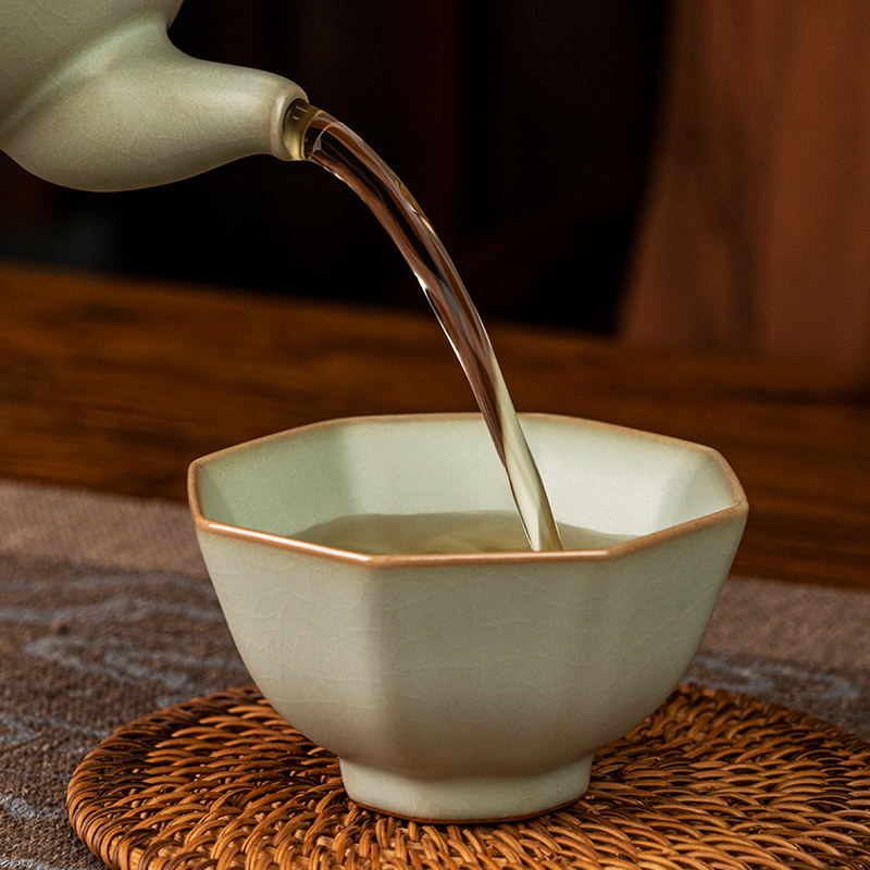 周泽堂汝官窑乾坤八方杯