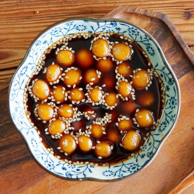 高颜值美味的红糖珍珠圆子,软糯香甜,爱不释口