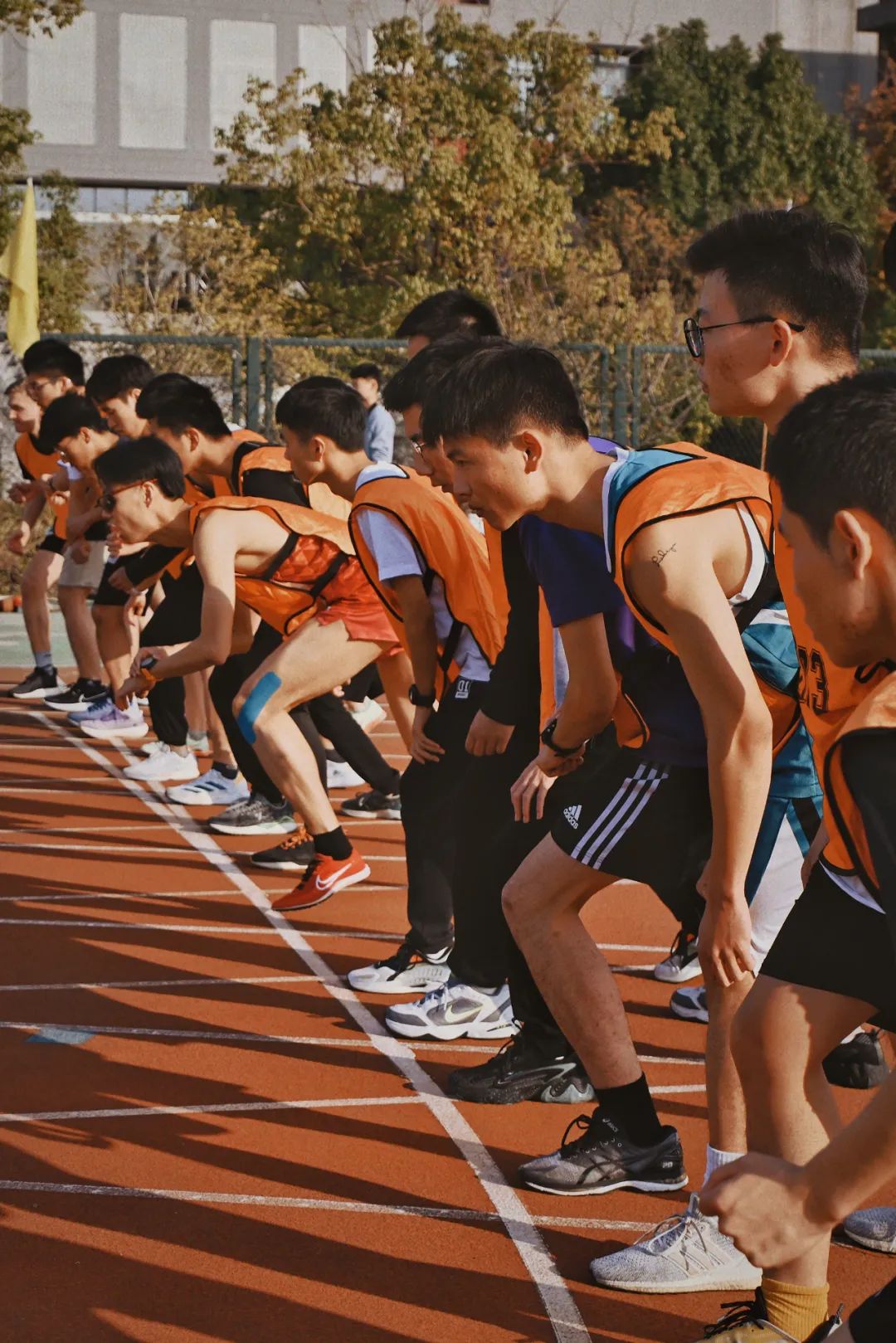 学校运动会拍照构图图片