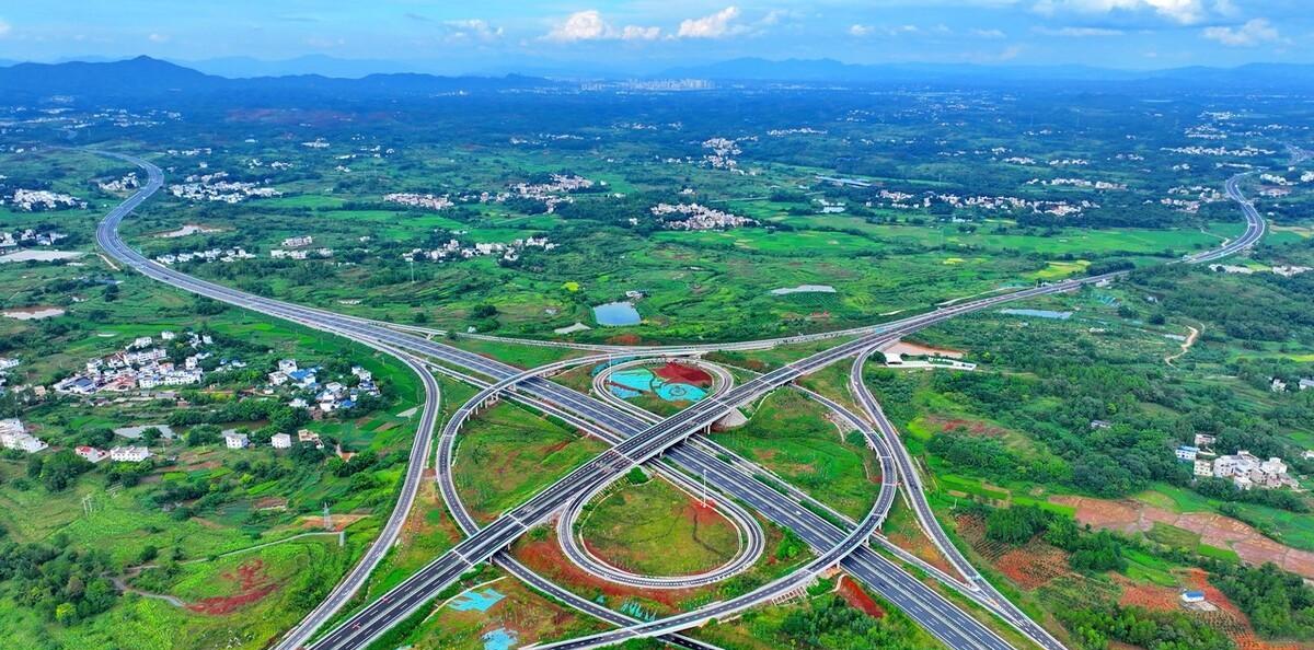 穿过长江,连通未来!探秘江西g70福银高速并行线