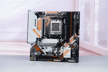 电竞风拉满！技嘉战鹰B850M FORCE WIFI6E主板图赏