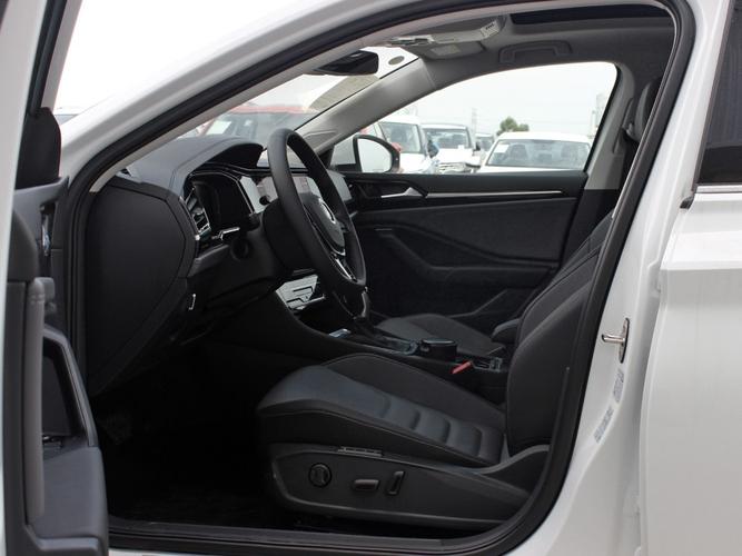 灰色速腾车内饰什么颜色好