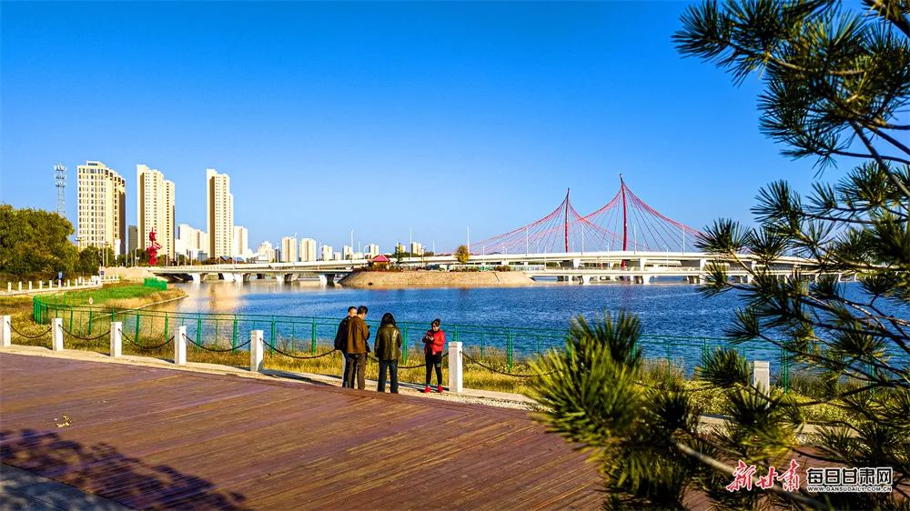 庆阳南湖公园冬日光影