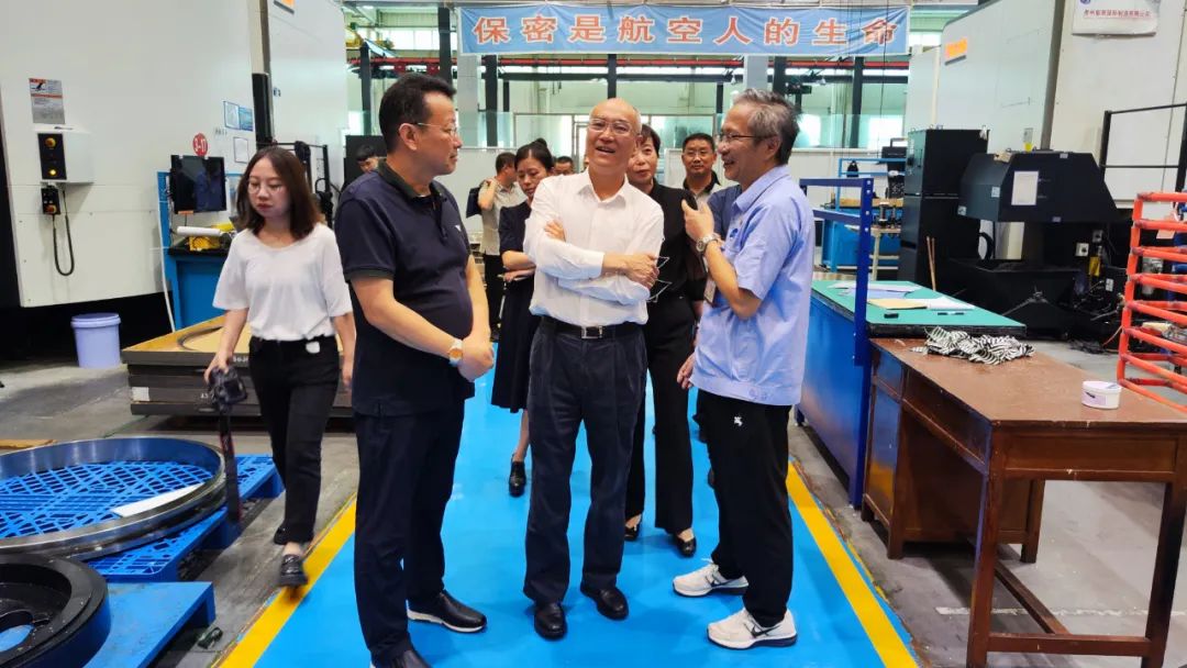 【产业发展】胡吉宏到平坝区调研航空产业发展情况