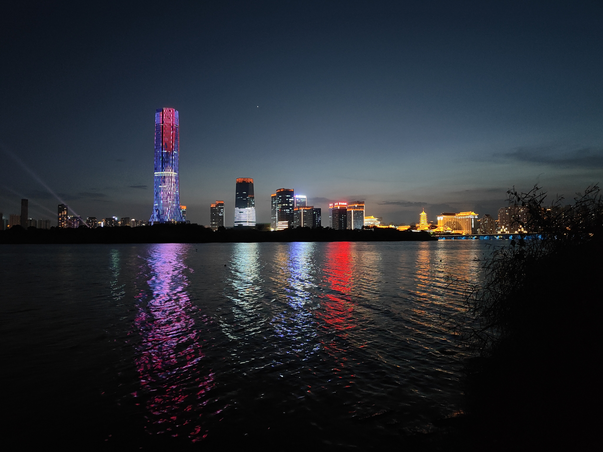 厦门岛外集美杏林湾一片景色极美