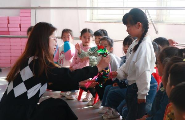 蔄山小学图片