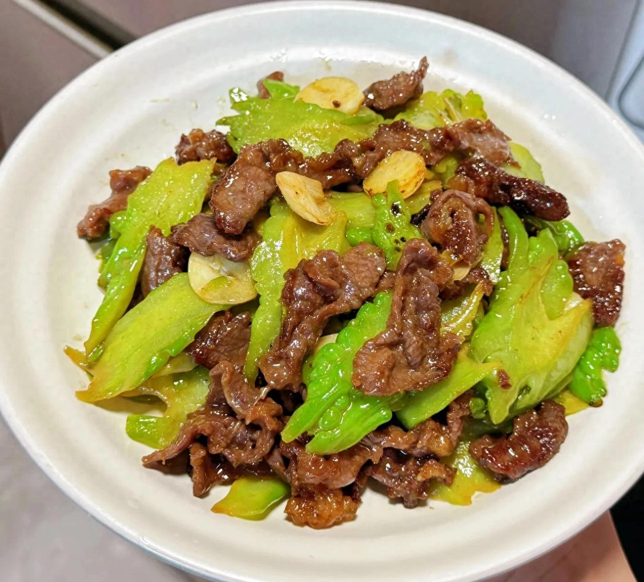 苦瓜炒牛肉