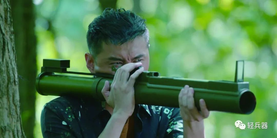 "错位"的特种兵:评国产影片《狼鹰》(上)武器装备及相应道具