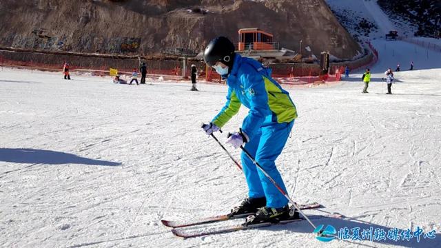 新春假期放肆玩,永靖县凤凰岭滑雪场喊你来滑雪啦!