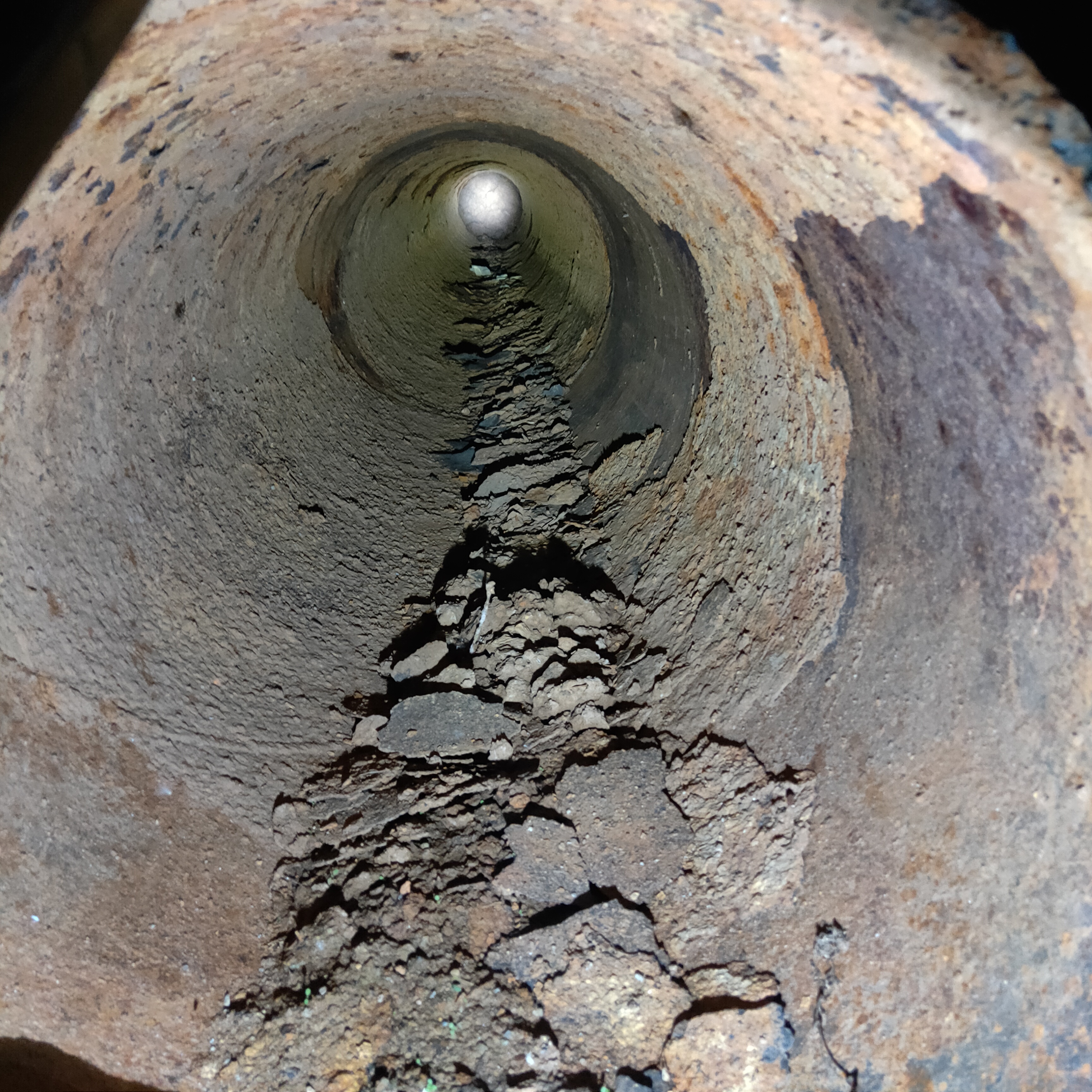 自来水管道,清管清洗冲洗清理管道内部附着物污垢技术施工队伍!