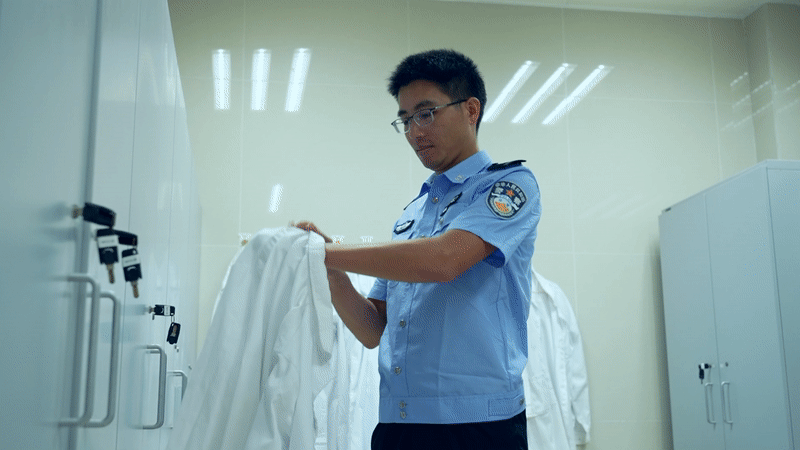 全國先進工作者趙建:破解“死亡密碼”的法醫(yī)青年-有駕 全國先進工作者趙建:破解“死亡密碼”的法醫(yī)青年-有駕