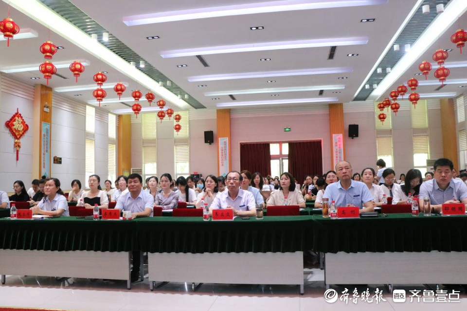 博兴县第三小学举行第三届爱的同心园师德演讲会