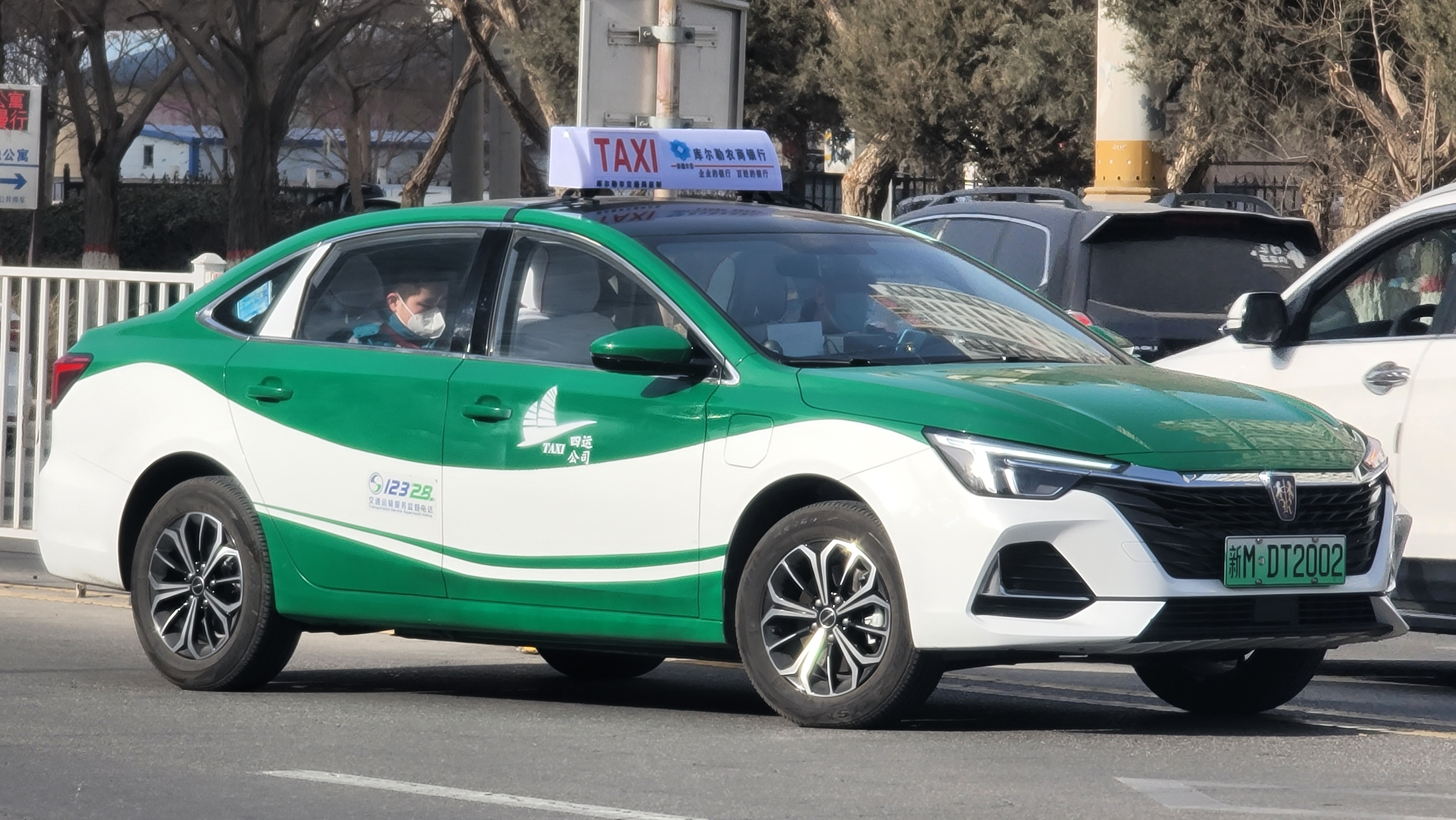 绿色低碳!梨城40余辆纯电动出租车上路