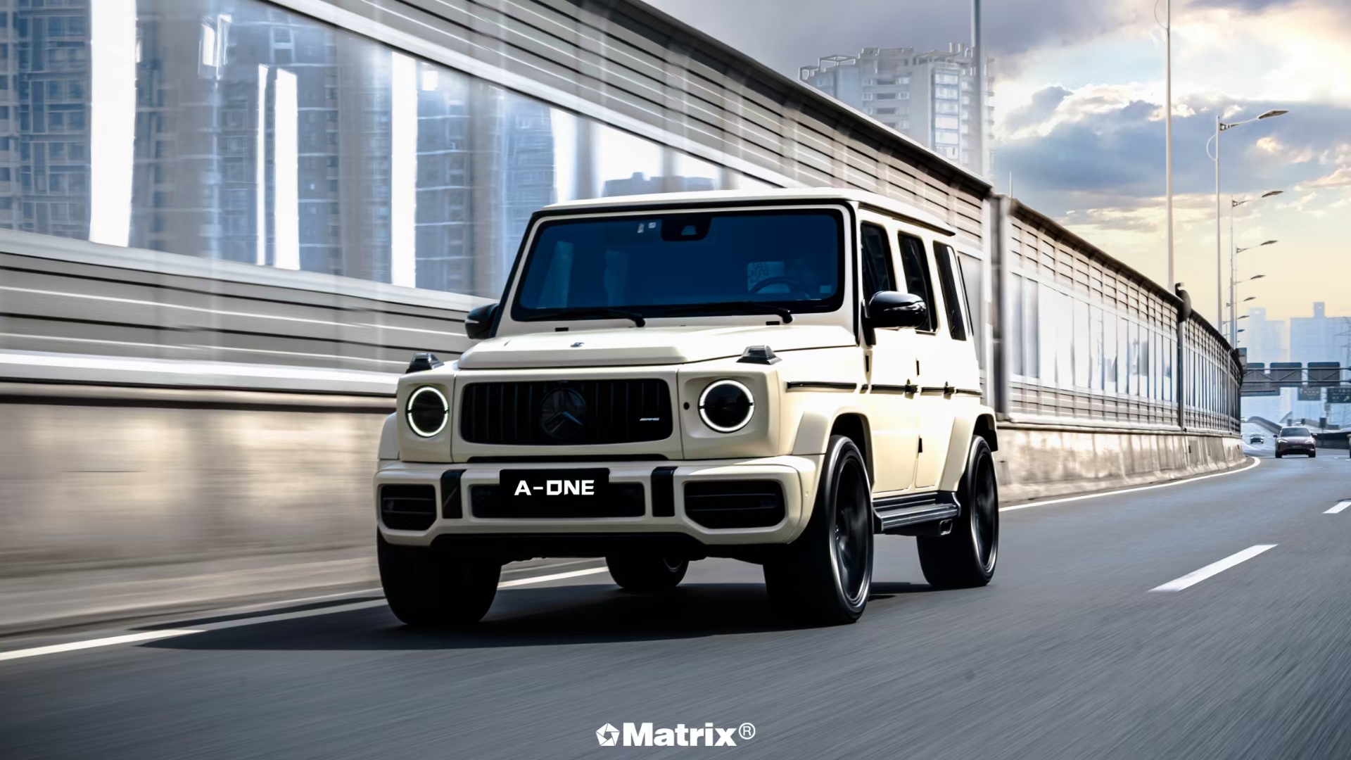 奔驰g63矩阵改色膜消光卡其米兰,可可爱爱 温婉迷人