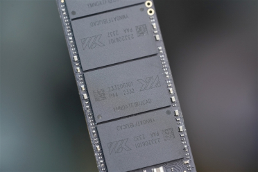 53度环境高温下稳定运行！长江存储致态TiPlus7100 1TB SSD破坏性测试