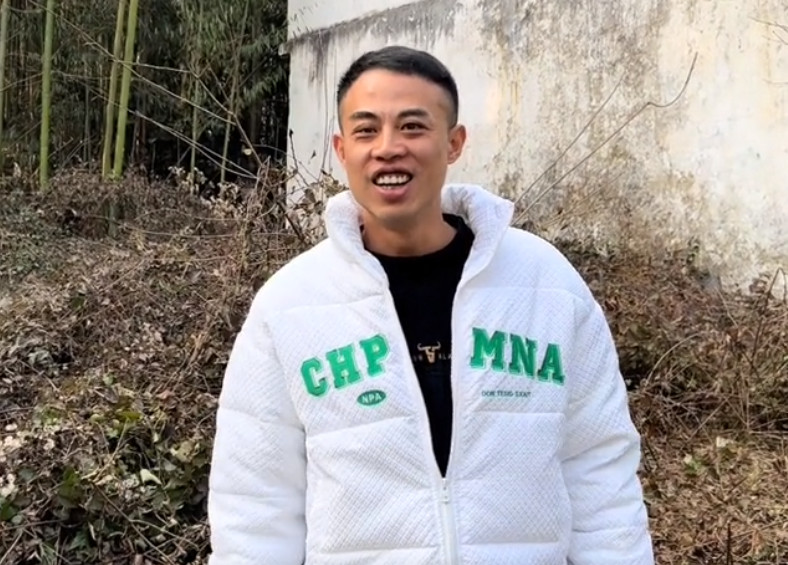 土家阿杰:小雪有个10岁的儿子?到底怎回事,小雪出面回应!