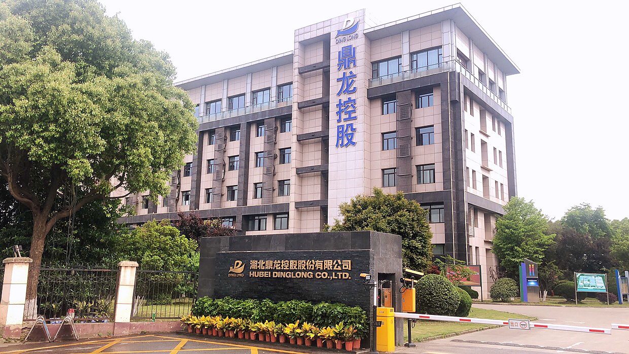 鼎龙股份3年投5亿研发占营收12% pi产品获首批吨级订单