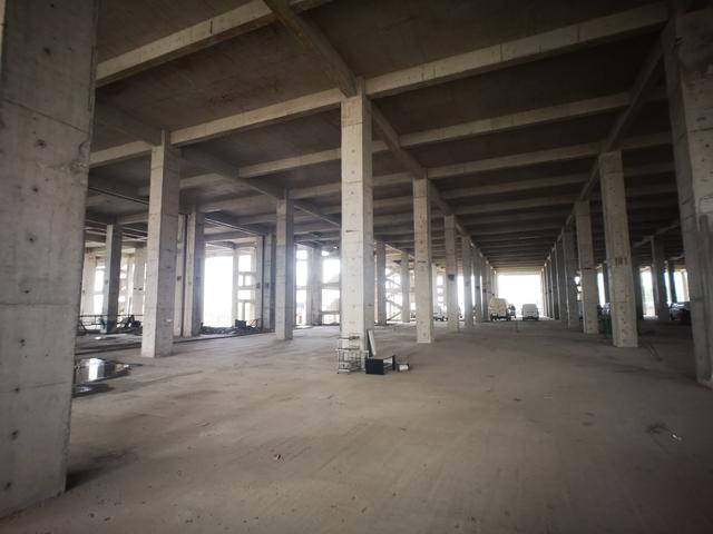 荣力龙阳广场商业楼祈盼幸运之神的到来