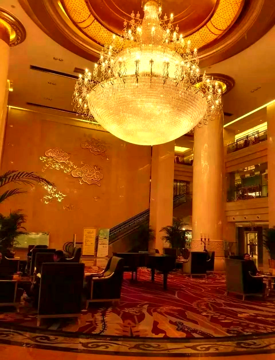 临汾天鹅大酒店:绿色与便捷兼备的城市绿洲