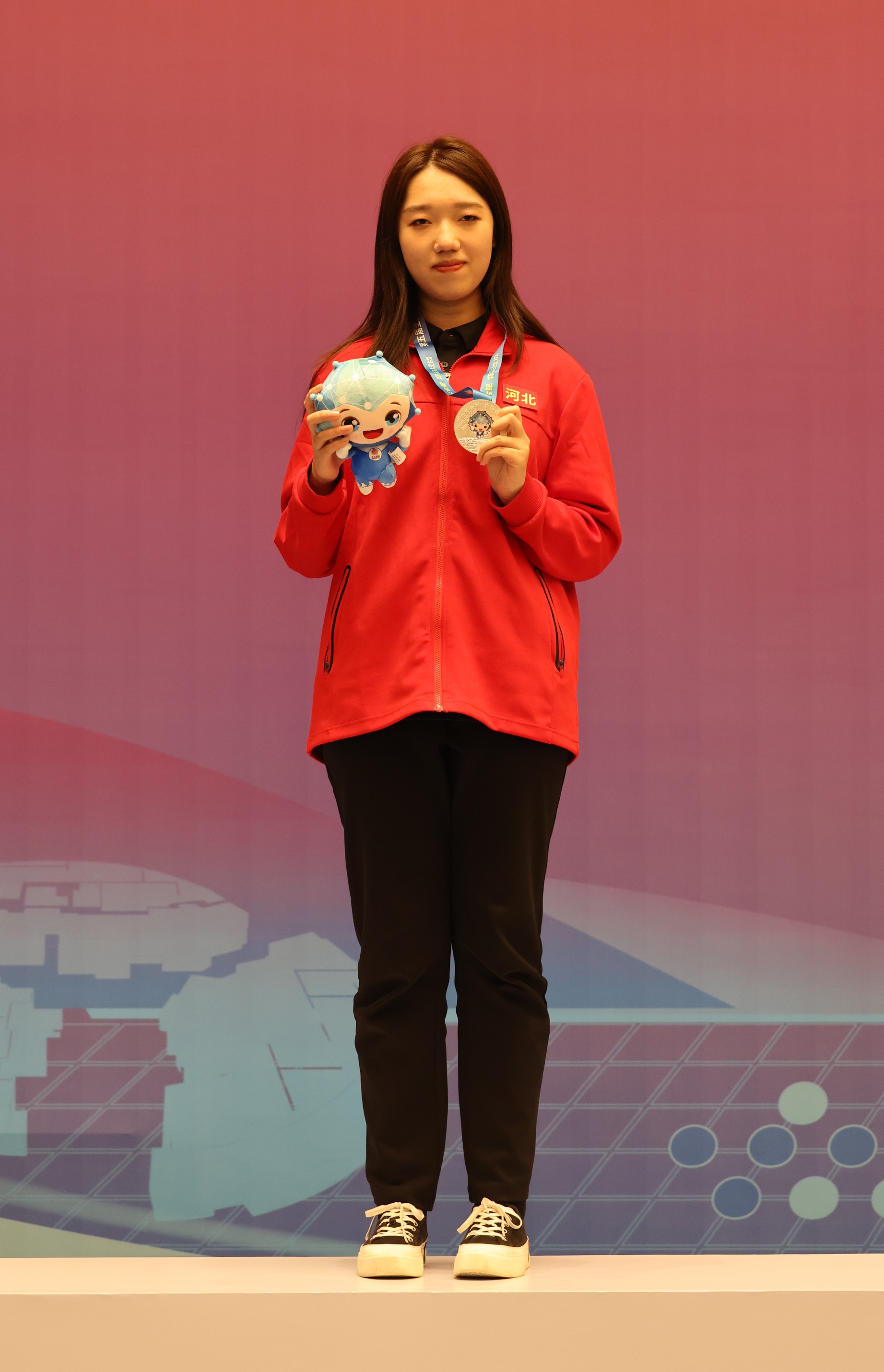 第五届全国智运会王子涵为河北队夺得首枚奖牌