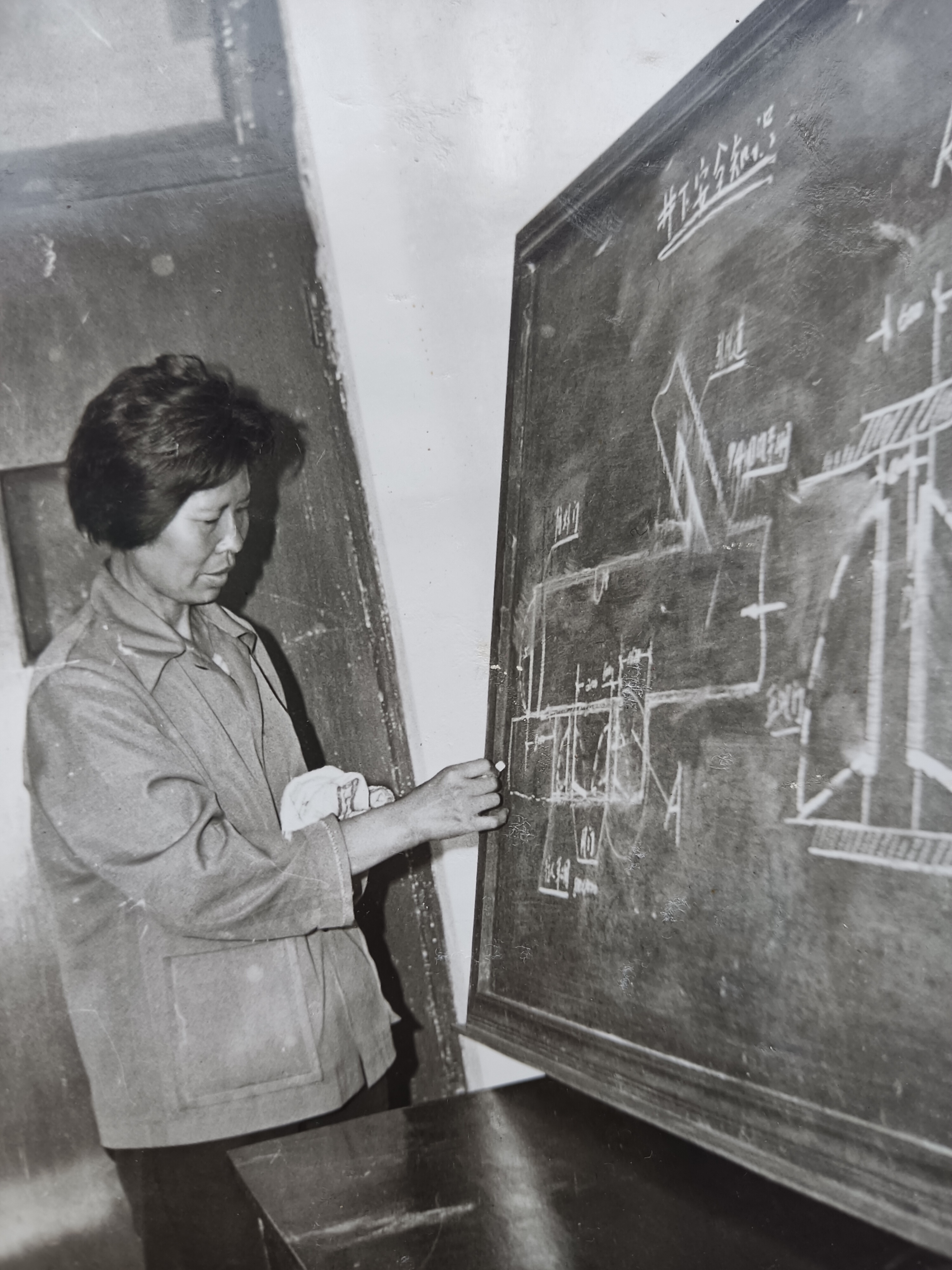 讲述|谢玉霞:三代"三线人" 一生凉都情