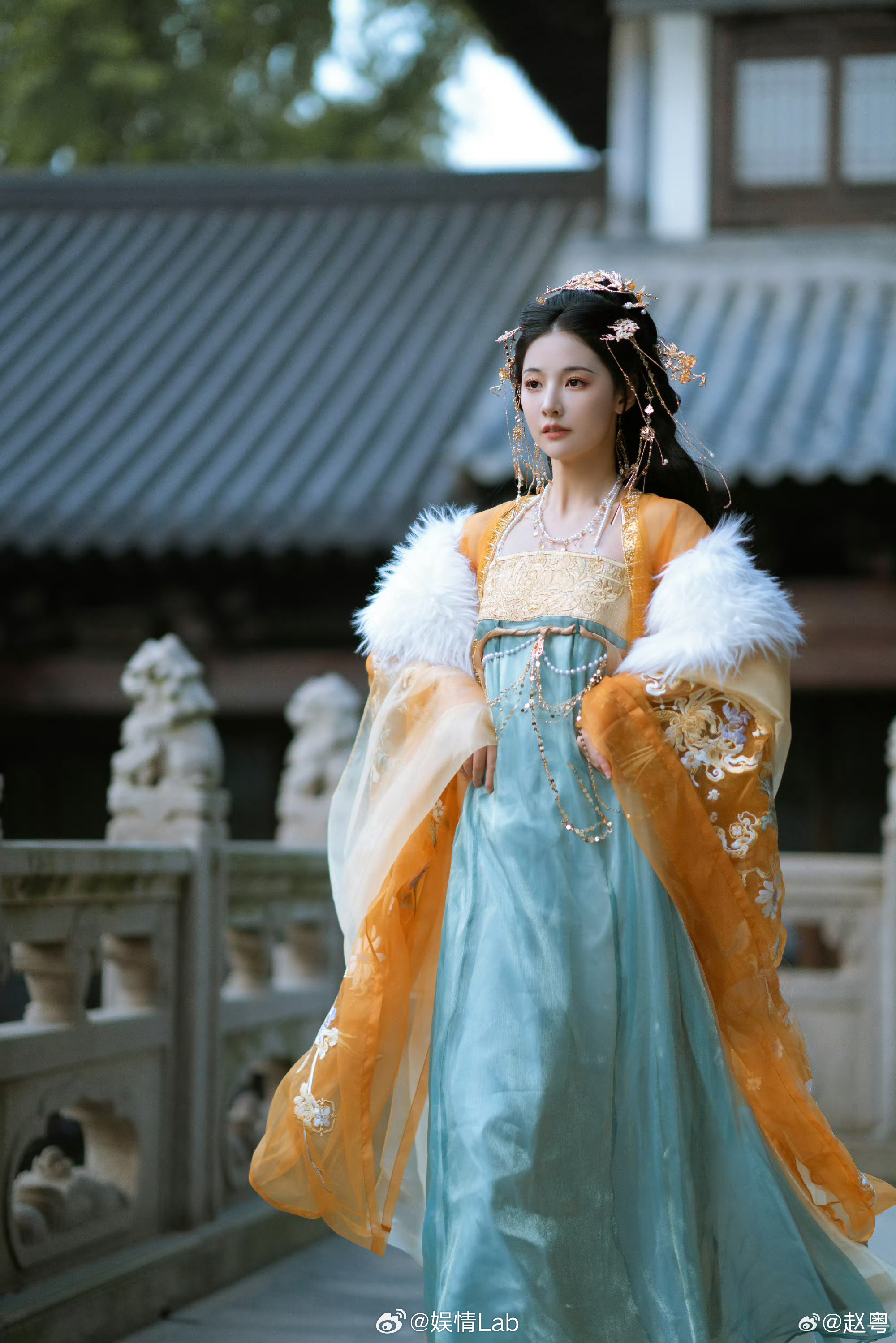丨@赵粤 古装扮相怎么这么美 真是淡眉如秋水