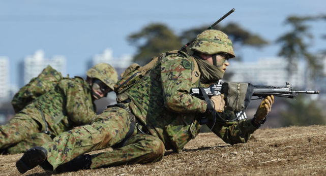 与中俄竞争?菅义伟:自卫队要"多功能化",着重发展太空,网络