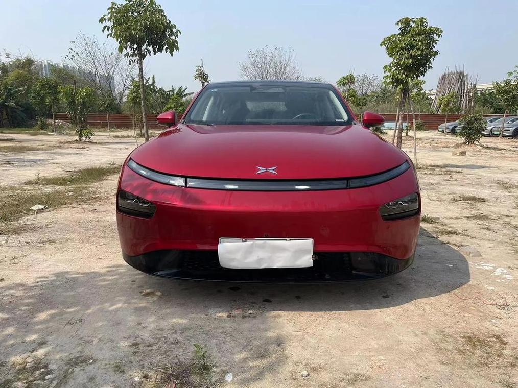 车标两个三角形尖对尖是什么车