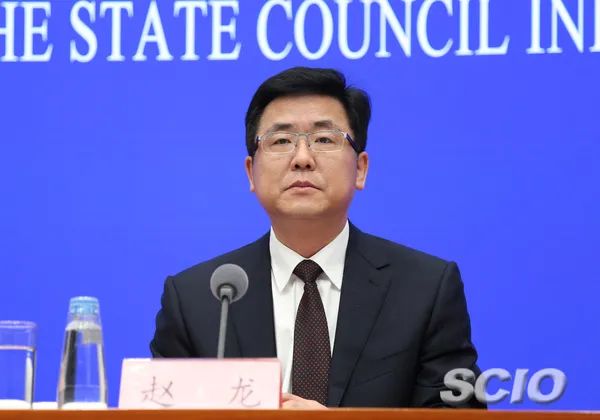 赵龙任福建省代省长