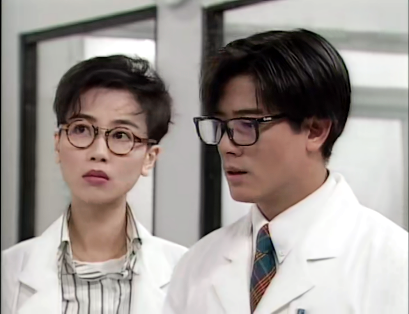 定格在《烈火狂奔》帅得掉渣的郭富城,也挡不住黎姿袁洁莹的美