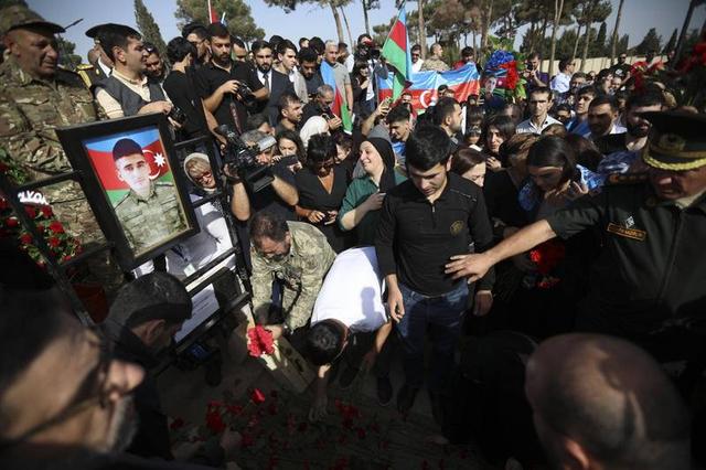 阿塞拜疆阵亡士兵图片