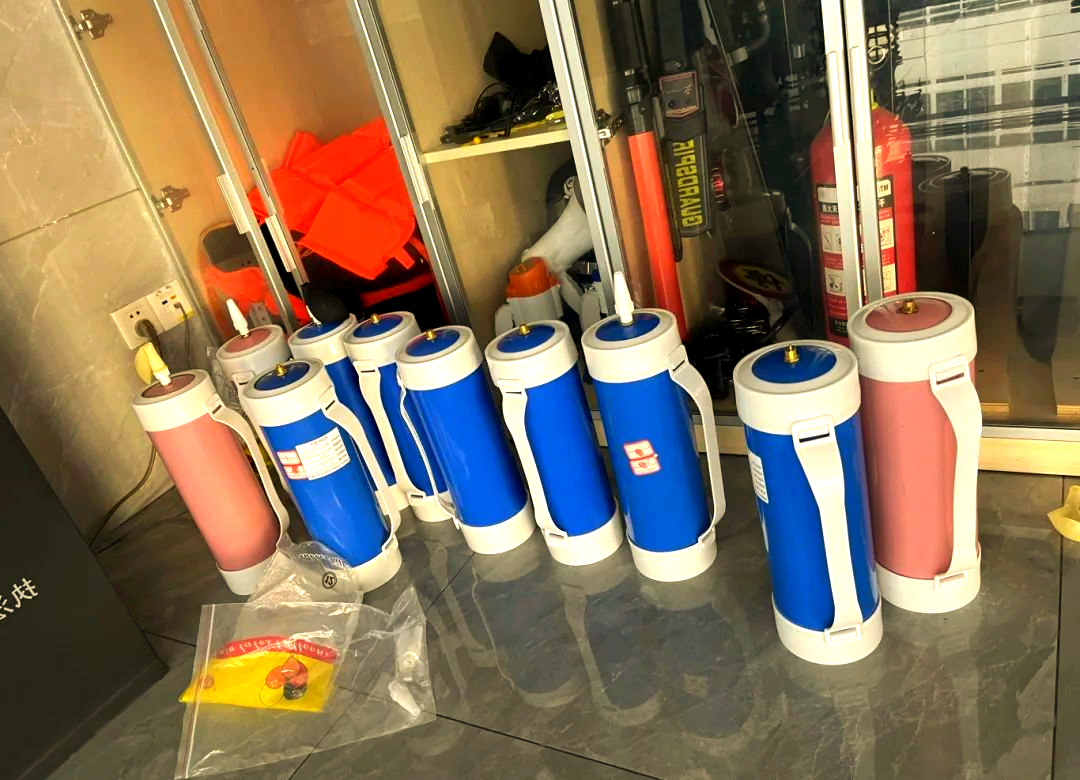 "笑气"泛滥:6人吸食被查,危害性不容忽视