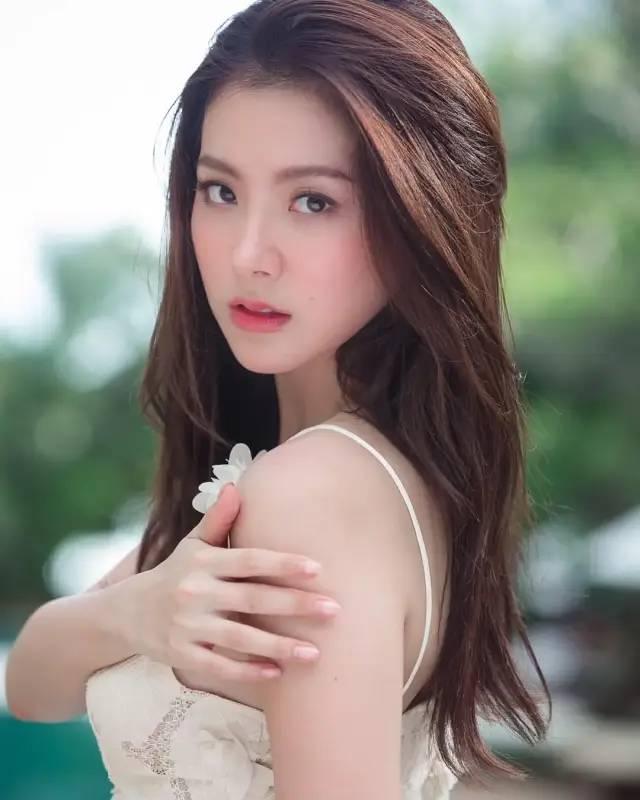 泰国《初恋这件小事》女主角小水,吕爱惠真的好美